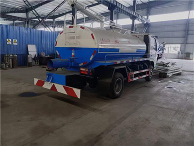 國六東風(fēng)福瑞卡5方吸糞車錫柴110馬力發(fā)動機