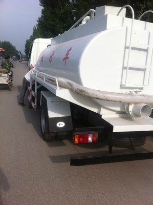 山西大同三輪吸糞車 結(jié)構(gòu)、工作原理與價(jià)格分析